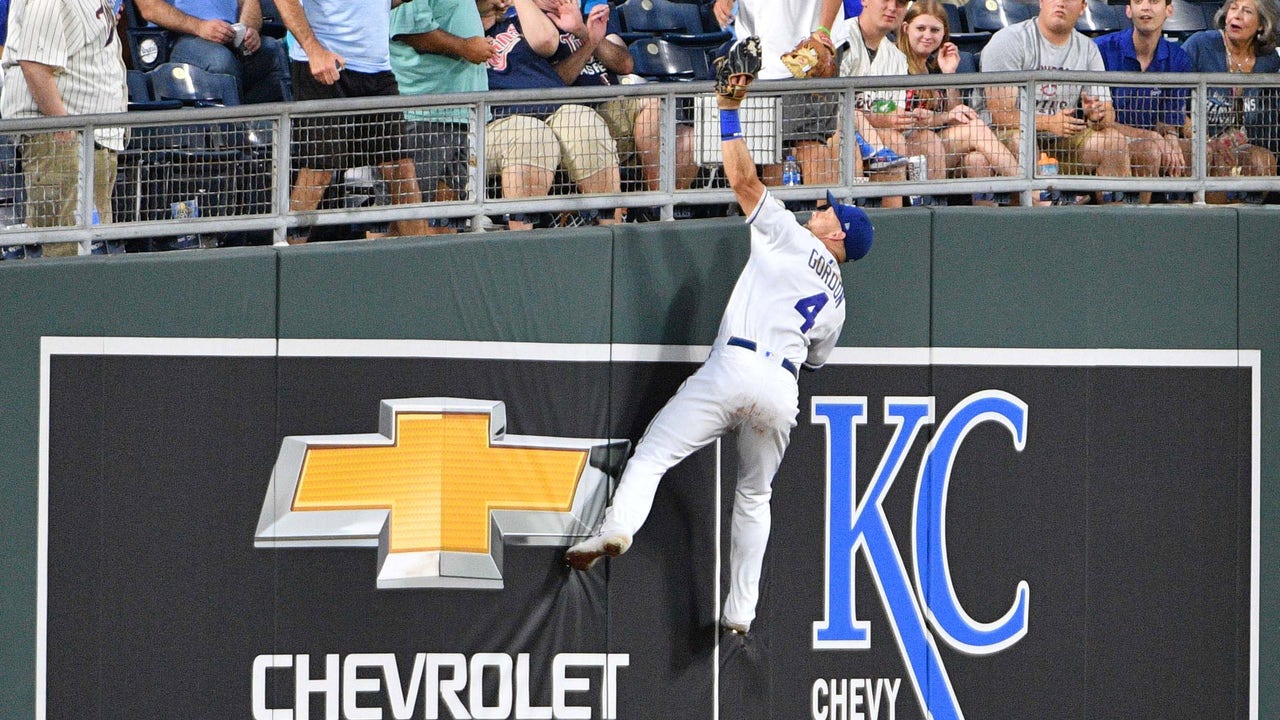 Strong pitching, timely hitting push Royals past Twins 4-1